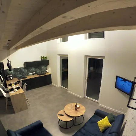 度假居 Sniezka House *